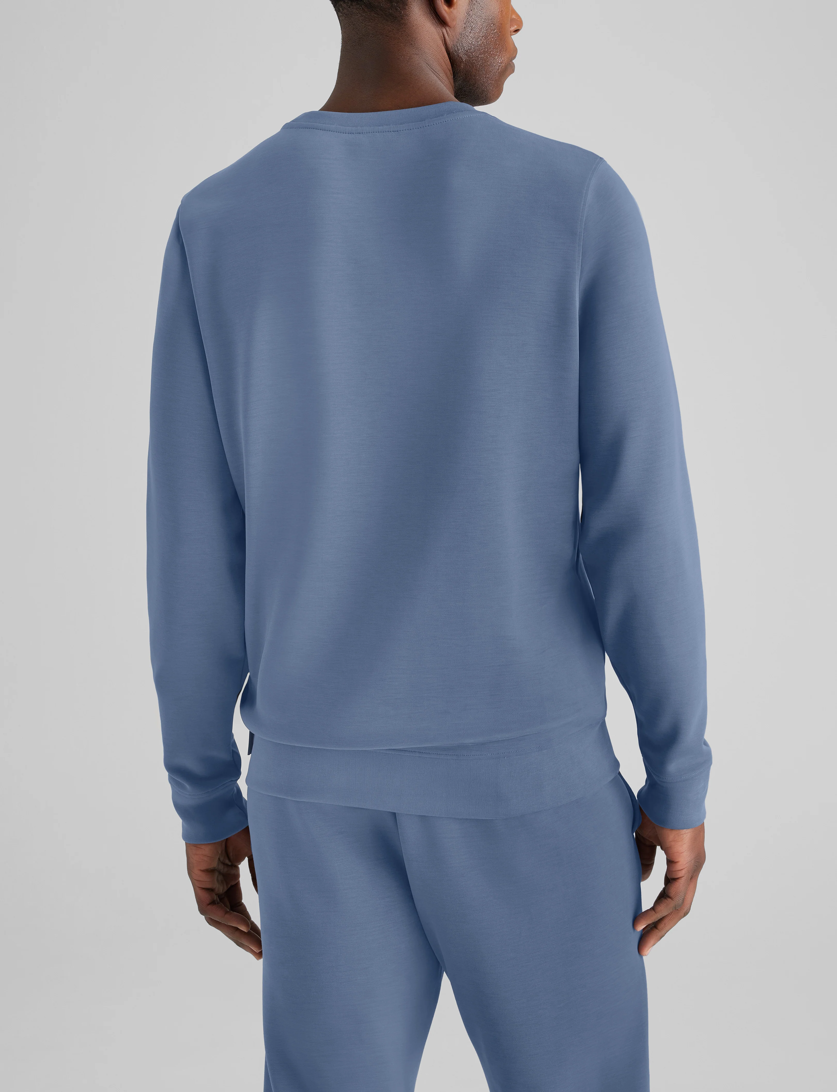 Luxe Traveler Knit Long Sleeve Crew Neck - Image 10