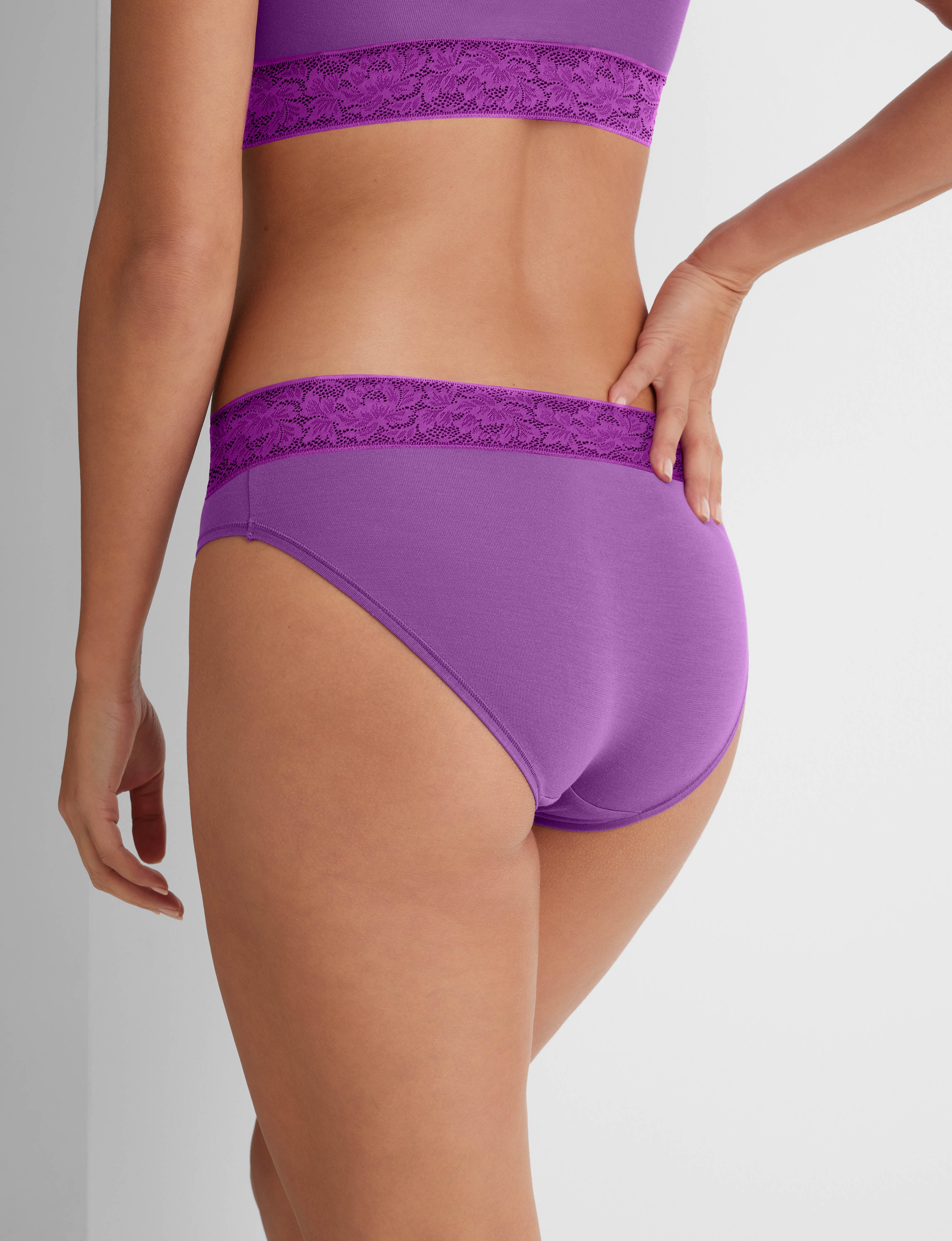 Women's Second Skin Brief, Lace Waist - Image 16