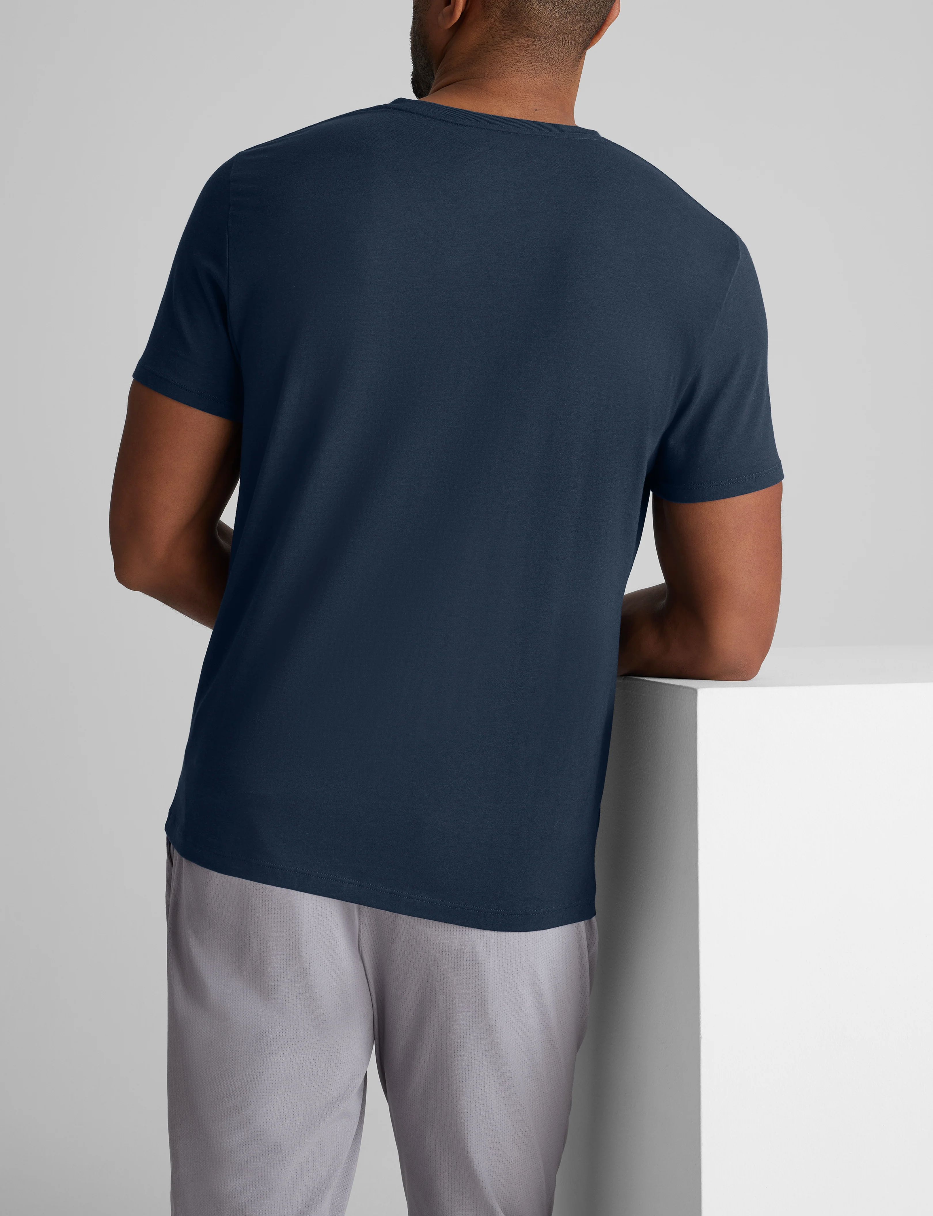 Second Skin V-Neck Tee - Image 14
