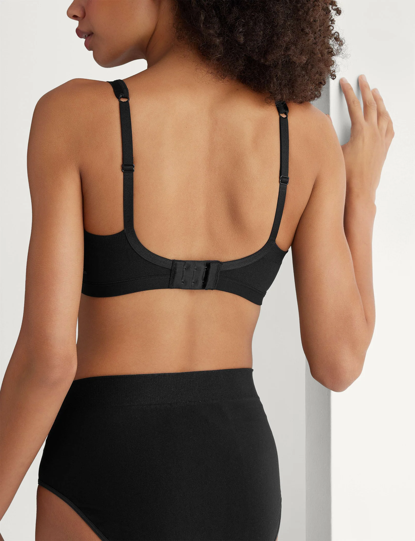 Ultimate Comfort Wireless Seamless Bra (2-Pack) - Image 8